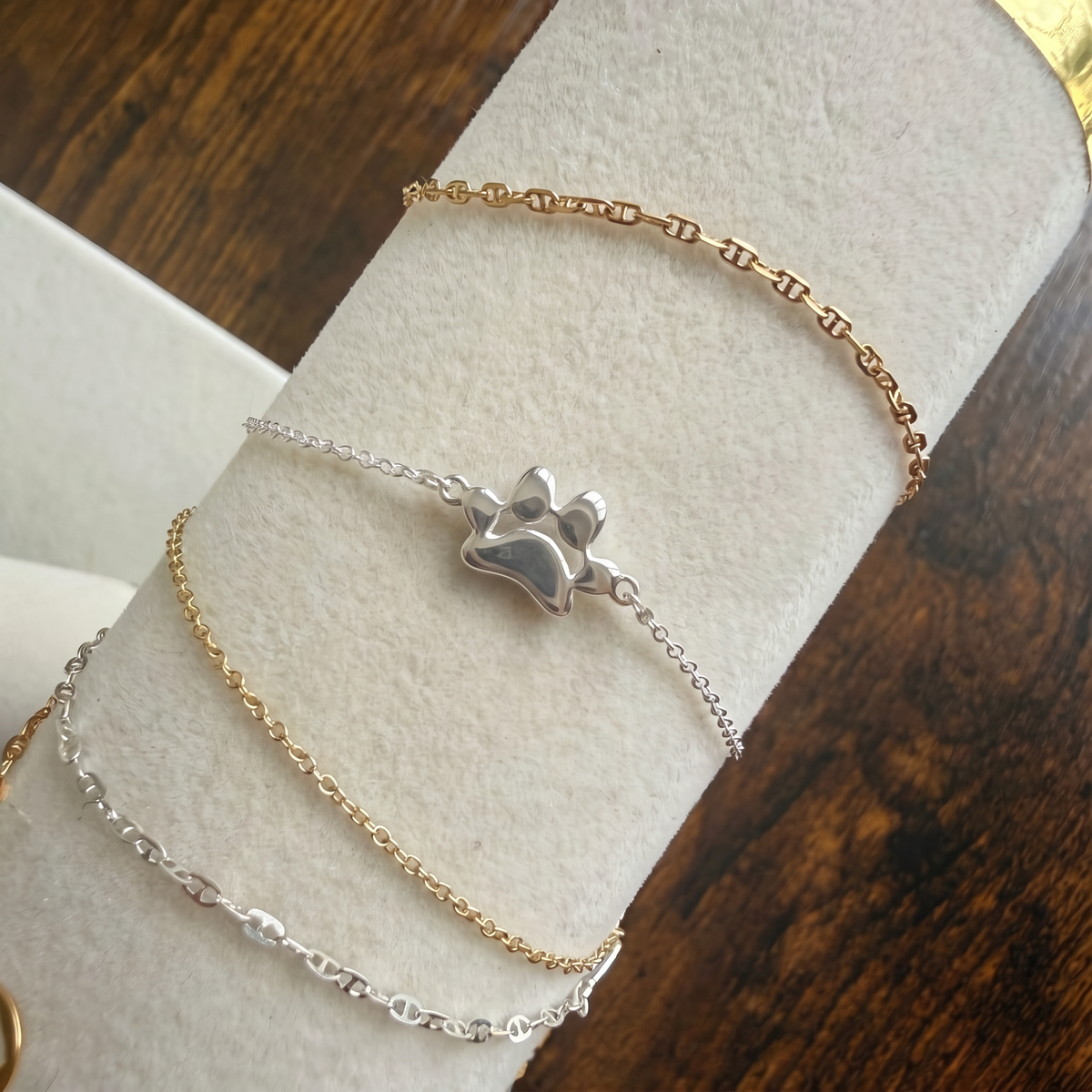 Paw Bracelet in Silver